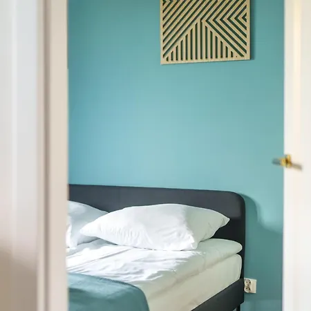 شقة Apartament Garden Surfingbird