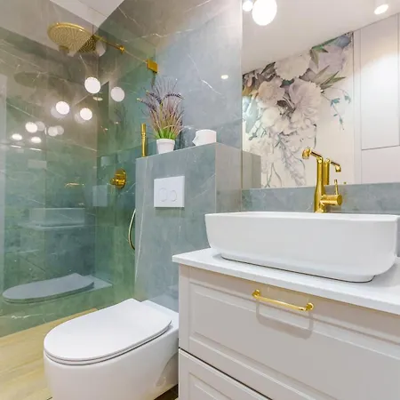 Apartament Garden Surfingbird شقة