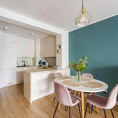Apartament Garden Surfingbird شقة *